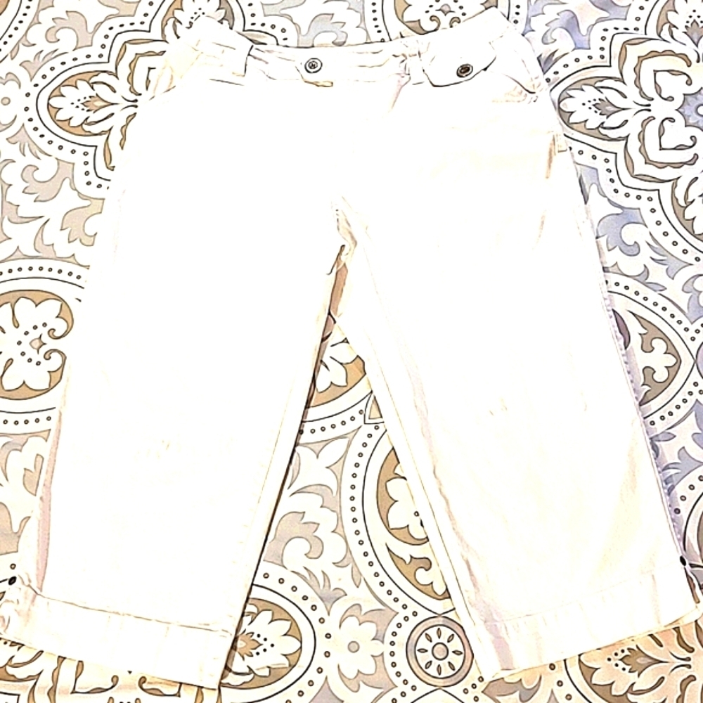 White Capri straight leg mid rise 4 pocket belt loops sz 10